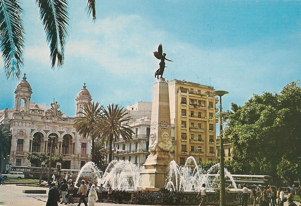 281-la place Emir Abdelkader.JPG